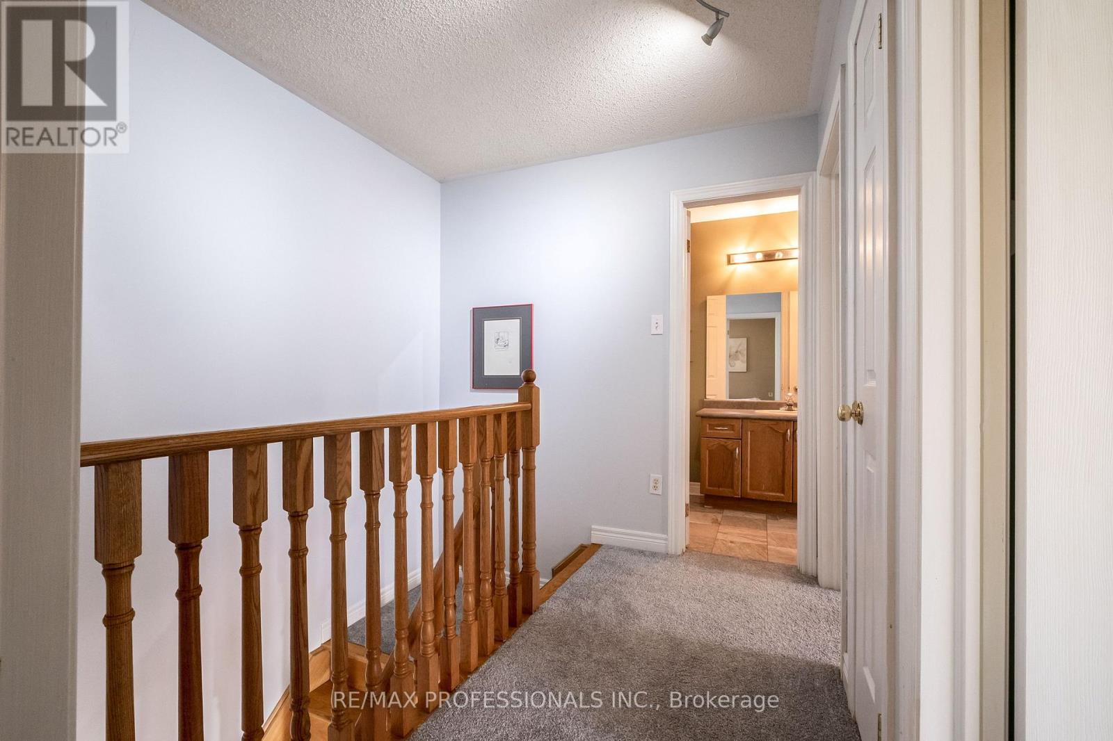 65 Hickorybush Avenue, Brampton, Ontario  L6R 1C8 - Photo 33 - W12487773