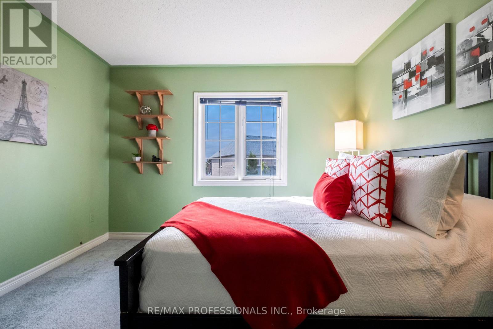 65 Hickorybush Avenue, Brampton, Ontario  L6R 1C8 - Photo 35 - W12487773