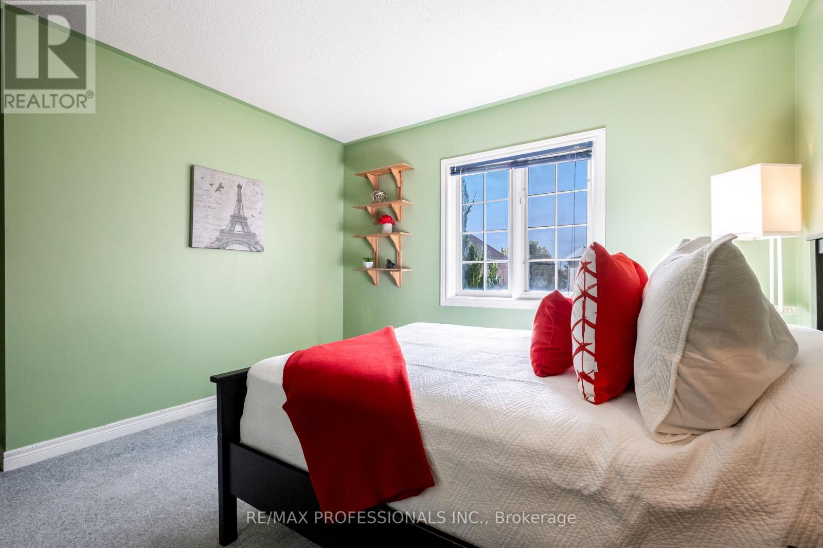 65 Hickorybush Avenue, Brampton, Ontario  L6R 1C8 - Photo 36 - W12487773