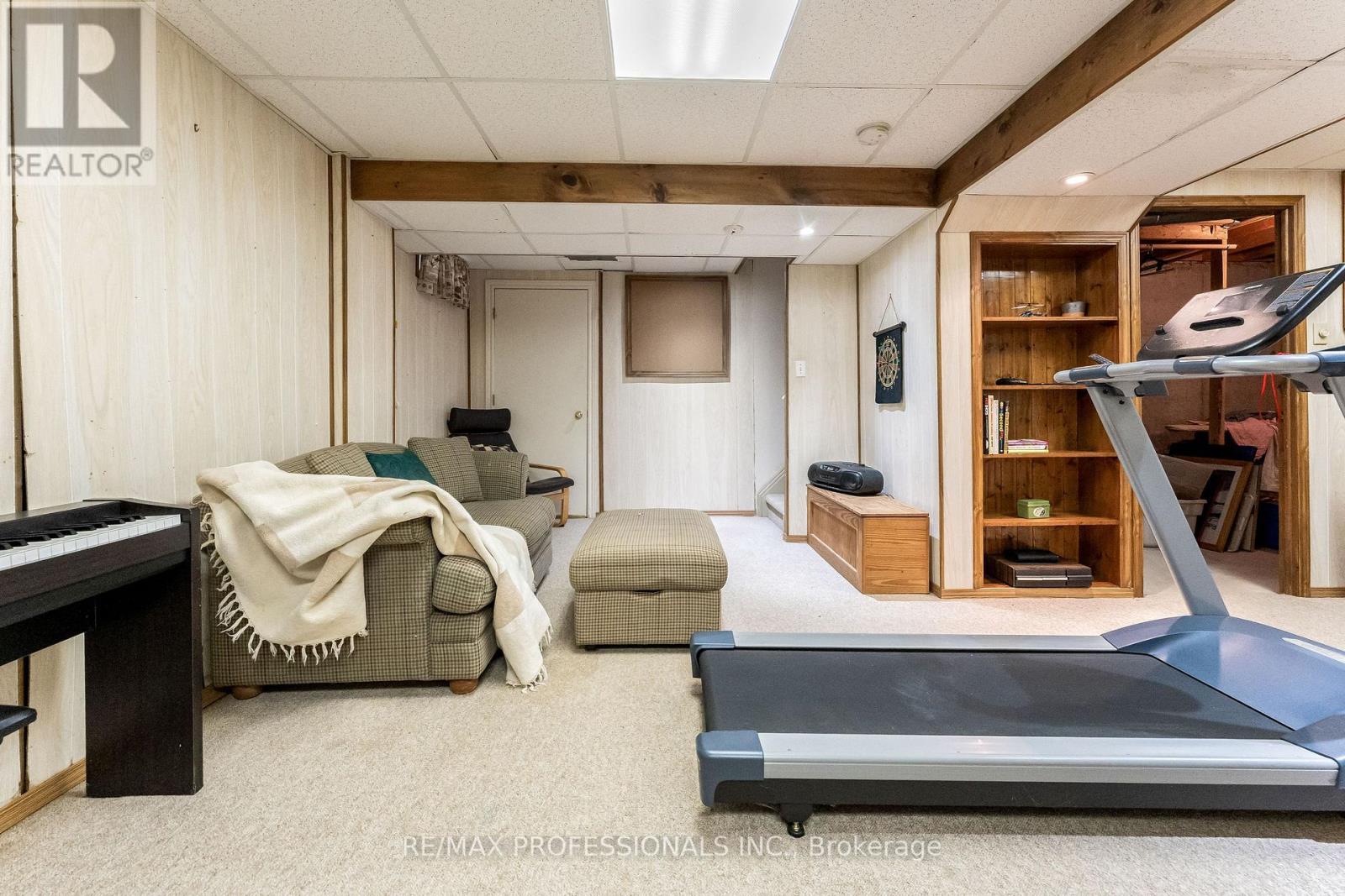 65 Hickorybush Avenue, Brampton, Ontario  L6R 1C8 - Photo 44 - W12487773