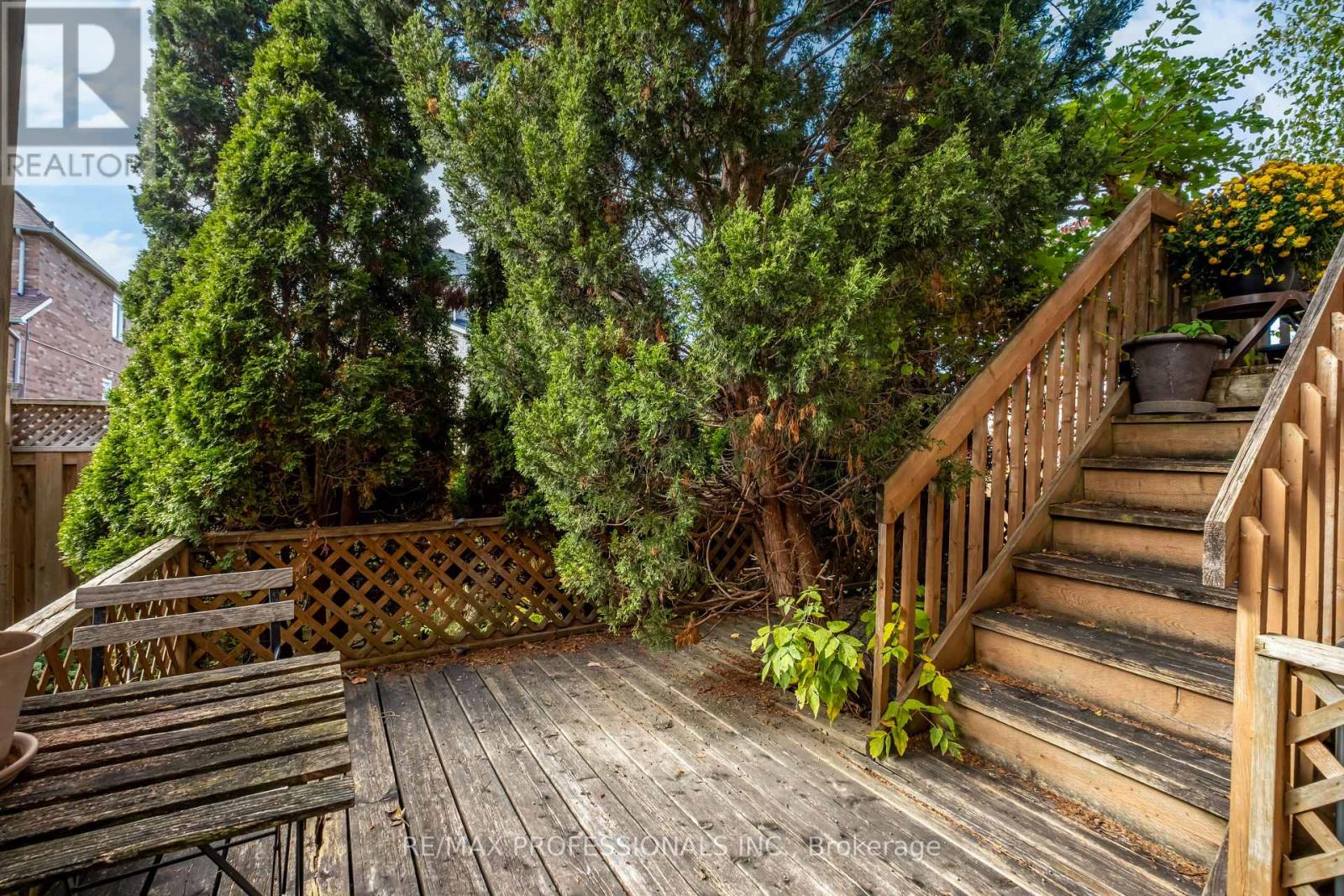 65 Hickorybush Avenue, Brampton, Ontario  L6R 1C8 - Photo 47 - W12487773