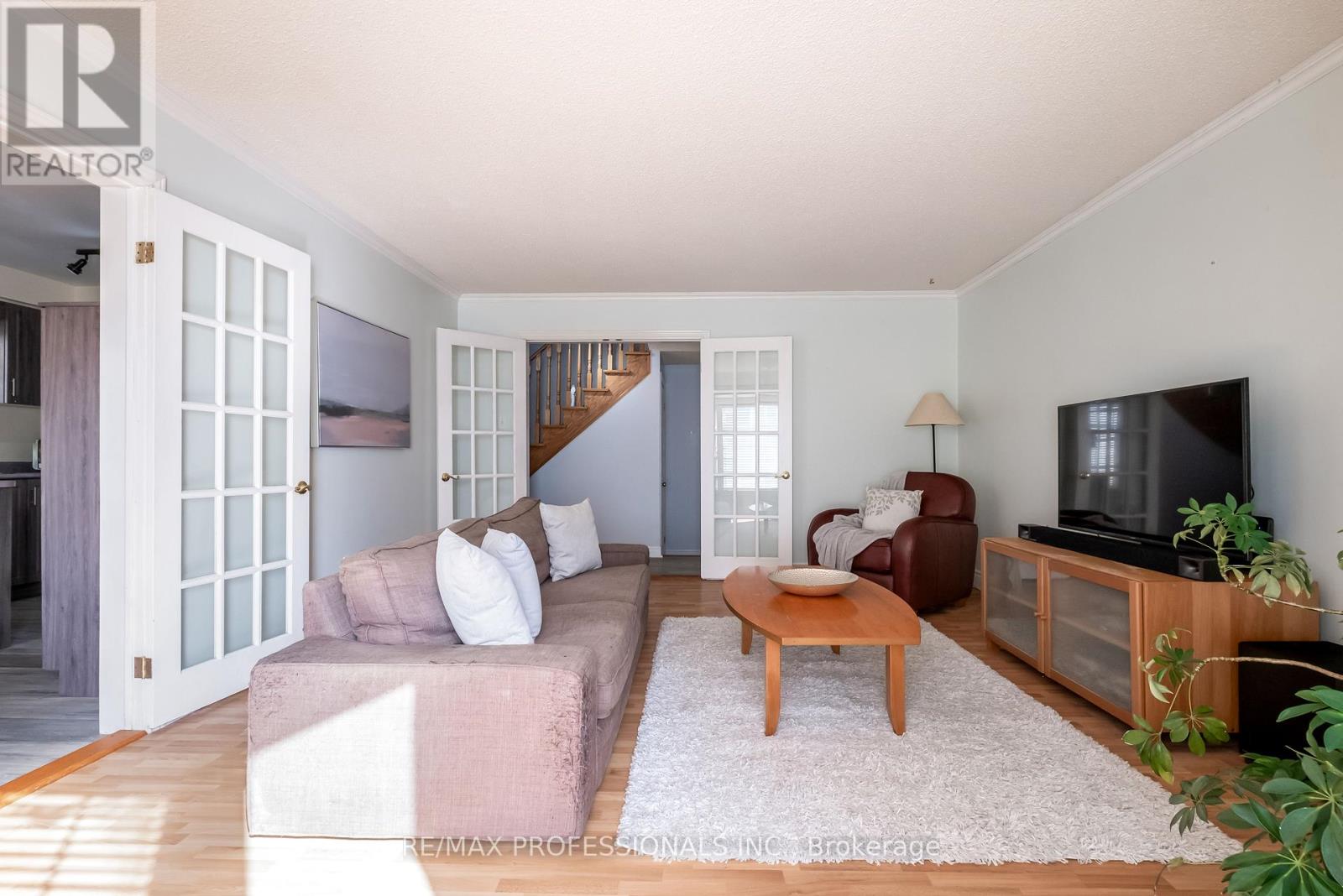 65 Hickorybush Avenue, Brampton, Ontario  L6R 1C8 - Photo 8 - W12487773