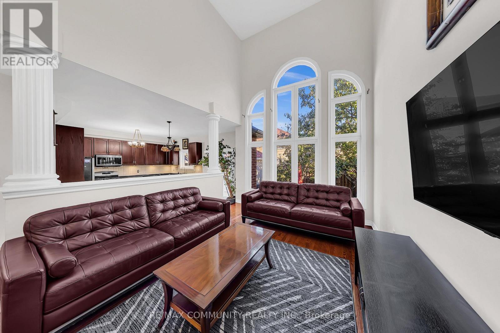 37 Denim Drive, Brampton, Ontario L6P 2R3 - Photo 13 - W12487780