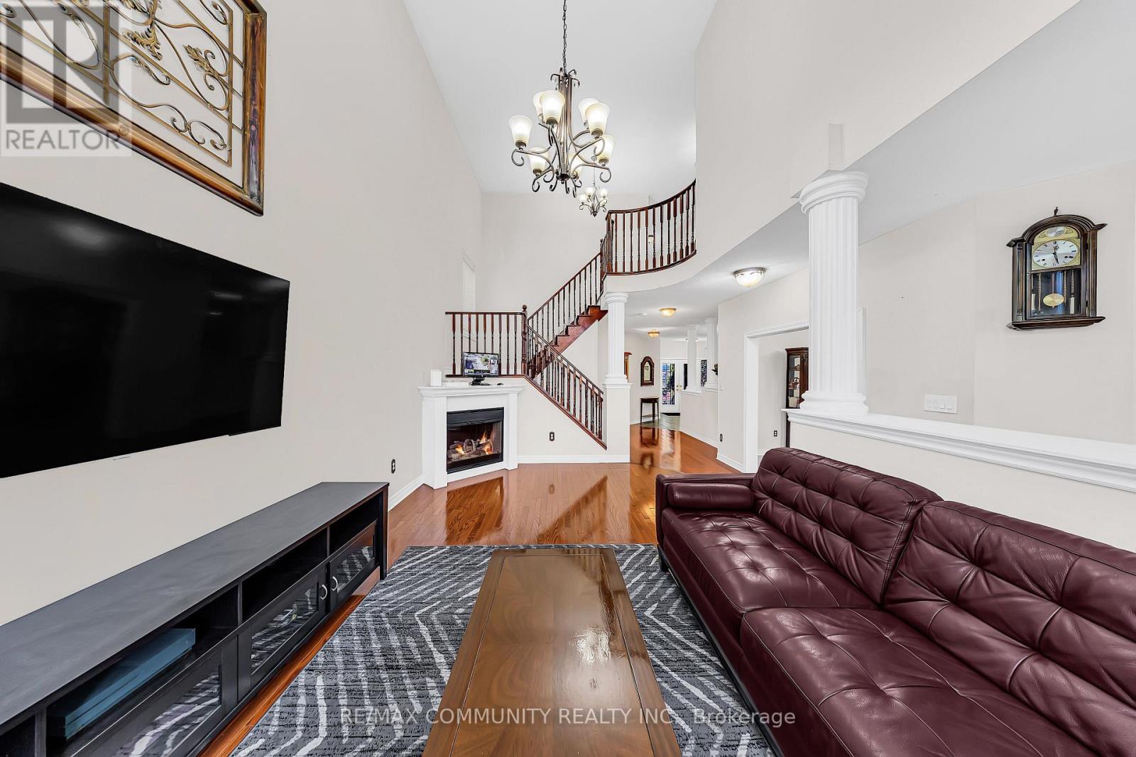 37 Denim Drive, Brampton, Ontario L6P 2R3 - Photo 14 - W12487780