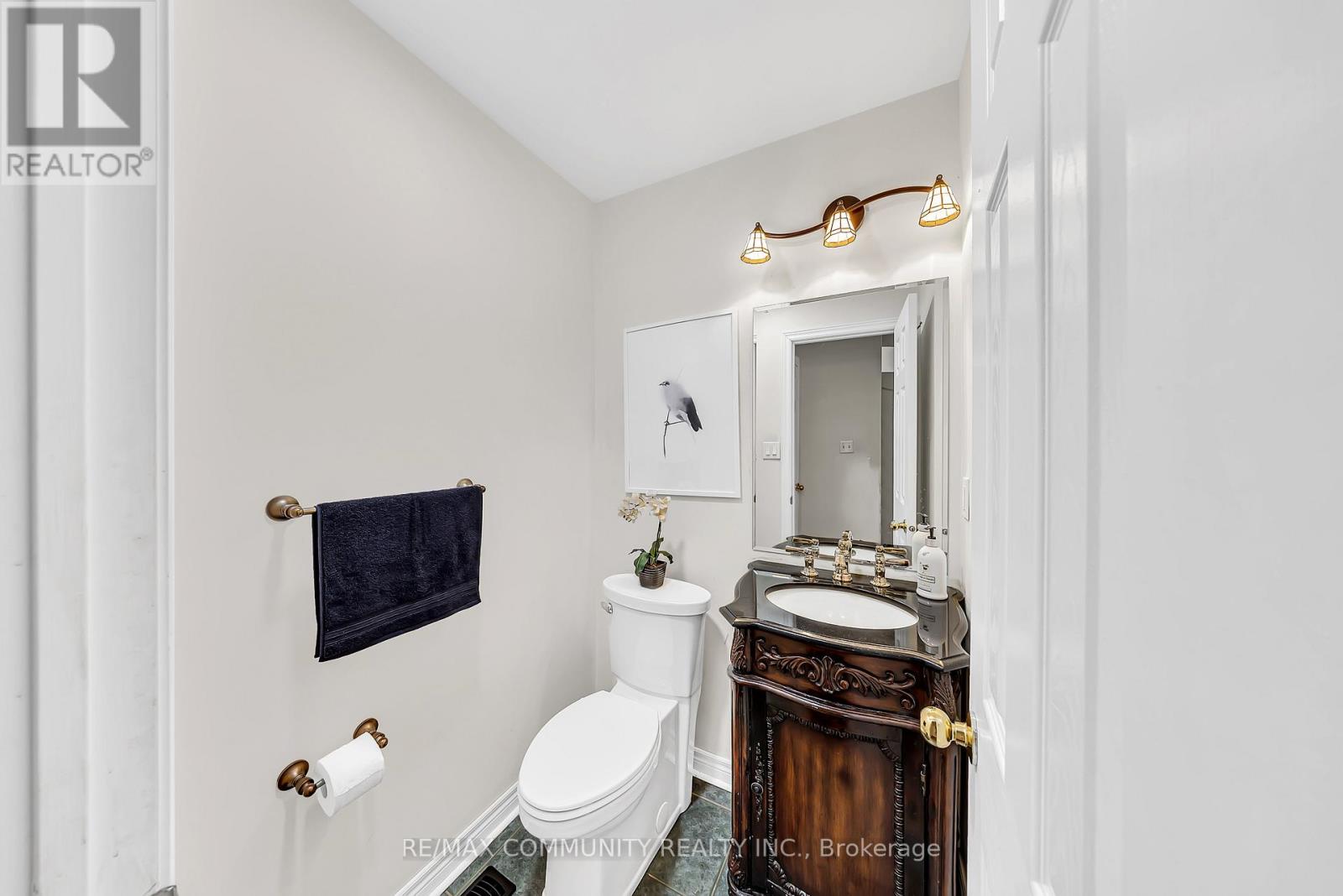 37 Denim Drive, Brampton, Ontario L6P 2R3 - Photo 22 - W12487780