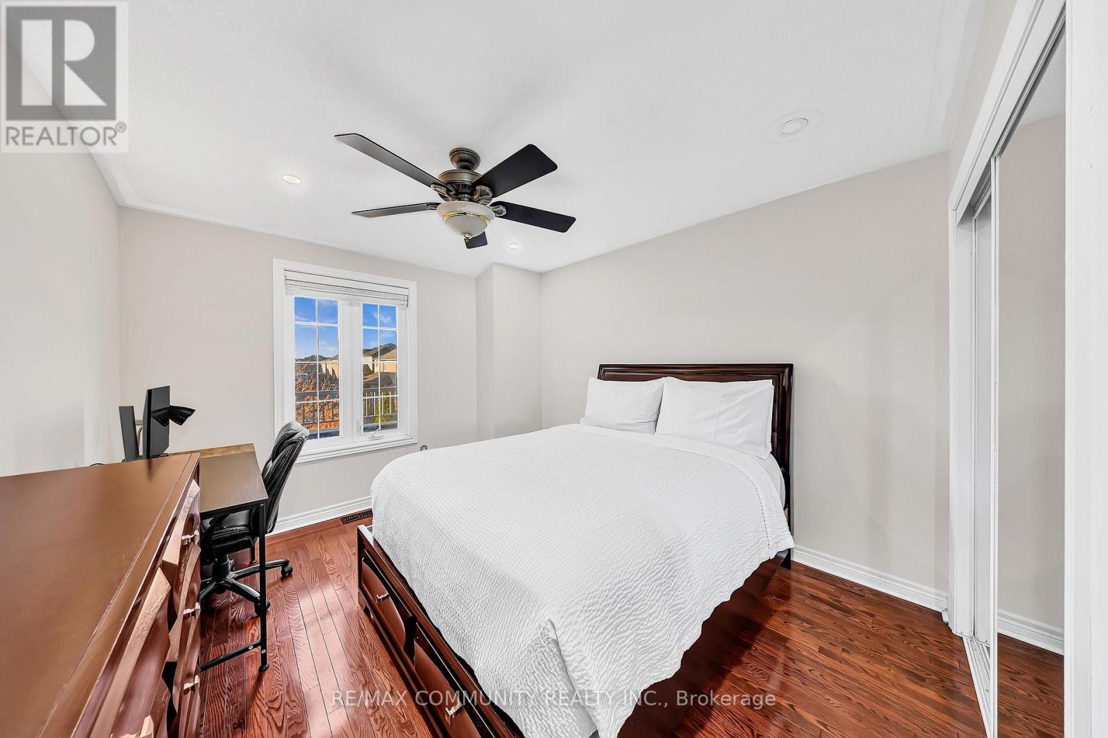 37 Denim Drive, Brampton, Ontario L6P 2R3 - Photo 28 - W12487780