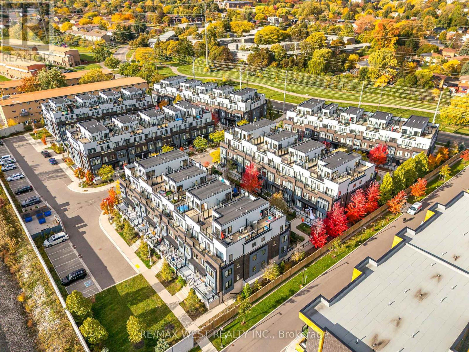 12 - 2285 Mcnab Lane, Mississauga, Ontario  L5J 0B3 - Photo 3 - W12487800