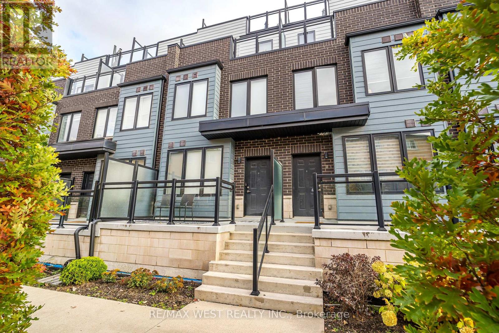 12 - 2285 Mcnab Lane, Mississauga, Ontario  L5J 0B3 - Photo 4 - W12487800