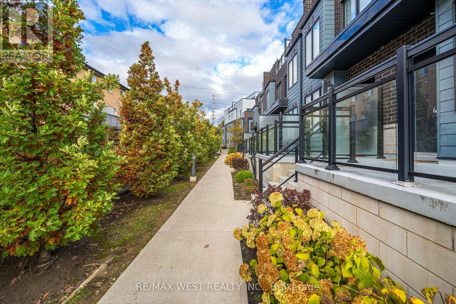 12 - 2285 Mcnab Lane, Mississauga, Ontario  L5J 0B3 - Photo 44 - W12487800