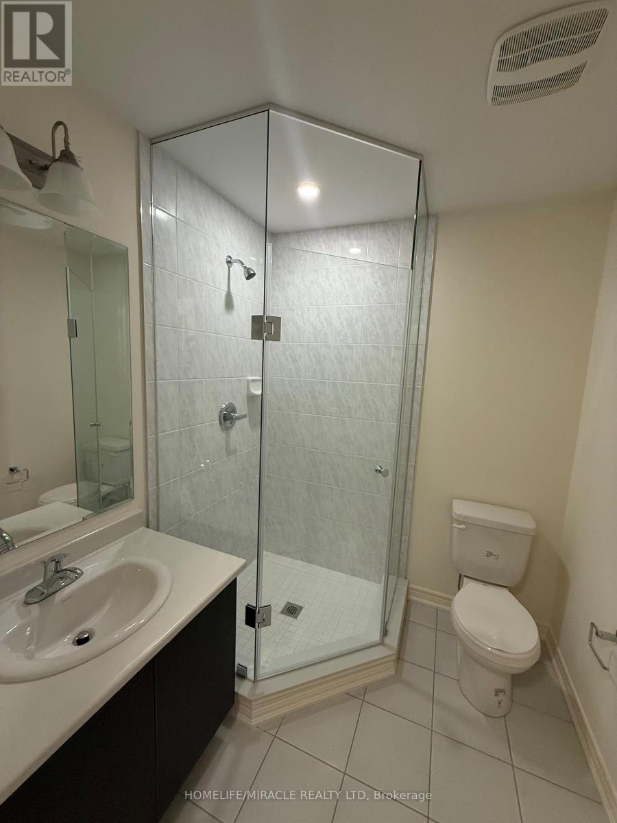 16 Bushwood Trail, Brampton, Ontario  L7A 5J7 - Photo 18 - W12487834