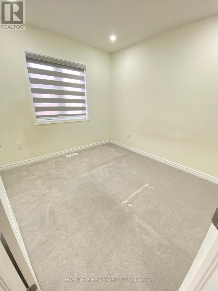 896 Sumac Crescent, Milton, Ontario  L9E 1R7 - Photo 8 - W12487848