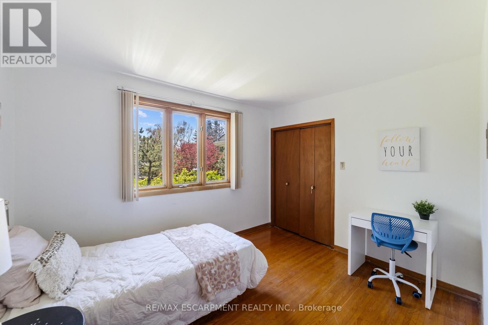 1411 Beaufort Drive, Burlington, Ontario  L7P 4V8 - Photo 20 - W12487870