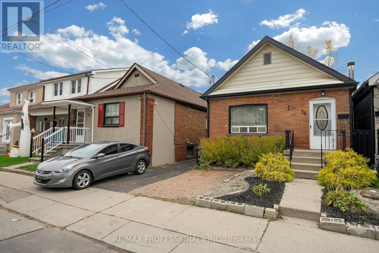 38 Nickle Street, Toronto, Ontario  M6M 2H6 - Photo 38 - W12487948