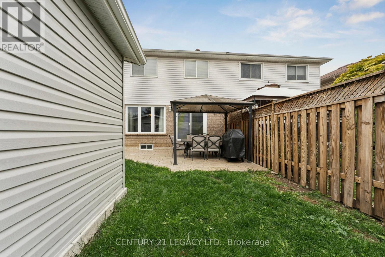 71 Townley Crescent, Brampton, Ontario  L6Z 4T1 - Photo 39 - W12487954