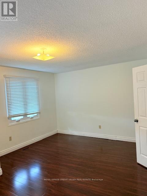 770 Ashprior Avenue, Mississauga, Ontario  L5R 3P1 - Photo 12 - W12487976