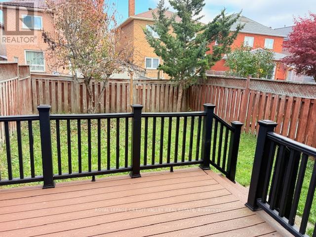 770 Ashprior Avenue, Mississauga, Ontario  L5R 3P1 - Photo 18 - W12487976