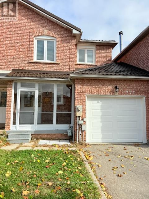 770 Ashprior Avenue, Mississauga, Ontario  L5R 3P1 - Photo 2 - W12487976