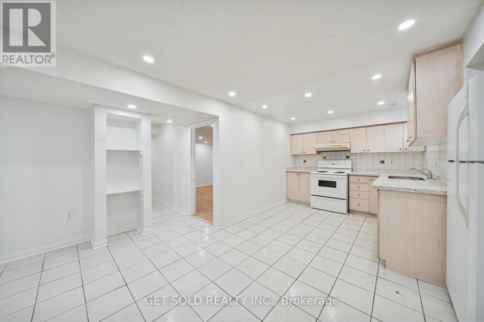 36 Field Thistle Drive, Brampton, Ontario  L6R 3A8 - Photo 41 - W12488016