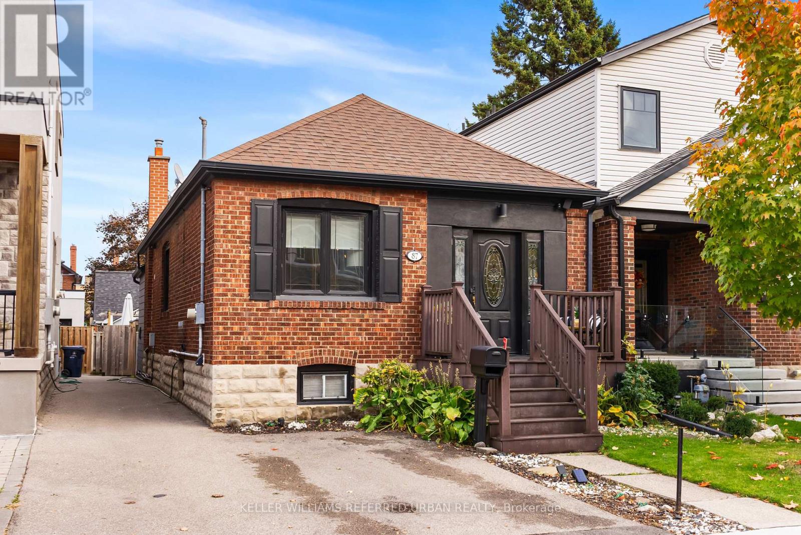 87 Fourth Street, Toronto, Ontario  M8V 2Y4 - Photo 4 - W12488026