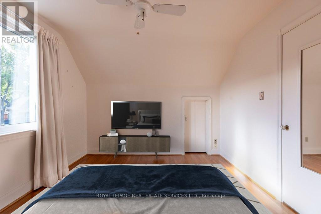 15 Burnelm Drive, Toronto, Ontario  M9B 4N2 - Photo 10 - W12488040