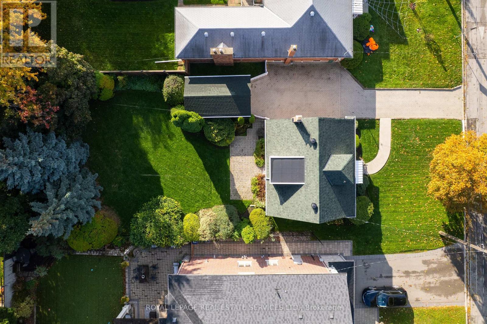 15 Burnelm Drive, Toronto, Ontario  M9B 4N2 - Photo 23 - W12488040