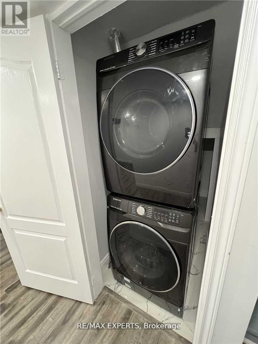 Bsmt - 43 Jingle Crescent, Brampton, Ontario  L6S 0A8 - Photo 10 - W12488048