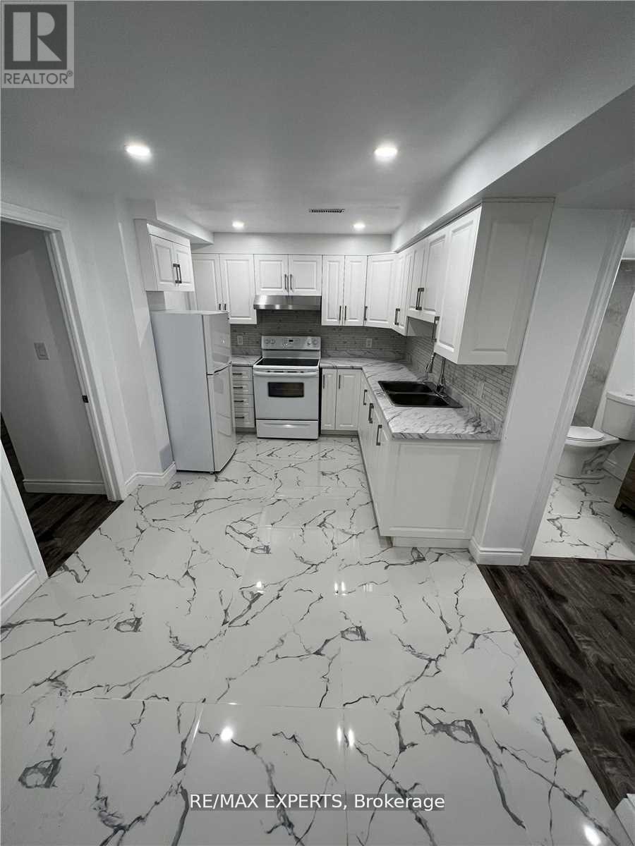 Bsmt - 43 Jingle Crescent, Brampton, Ontario  L6S 0A8 - Photo 2 - W12488048