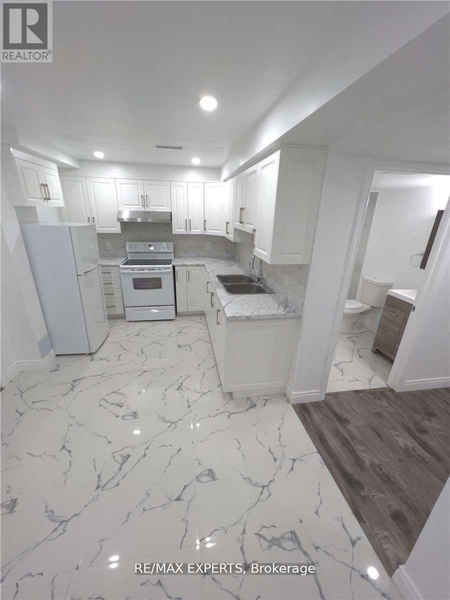 Bsmt - 43 Jingle Crescent, Brampton, Ontario  L6S 0A8 - Photo 3 - W12488048