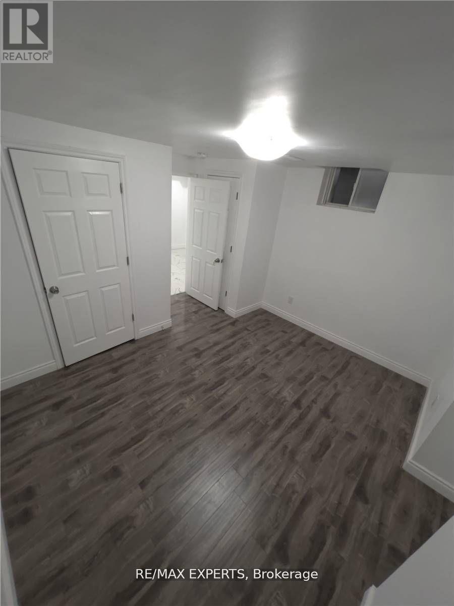 Bsmt - 43 Jingle Crescent, Brampton, Ontario  L6S 0A8 - Photo 9 - W12488048