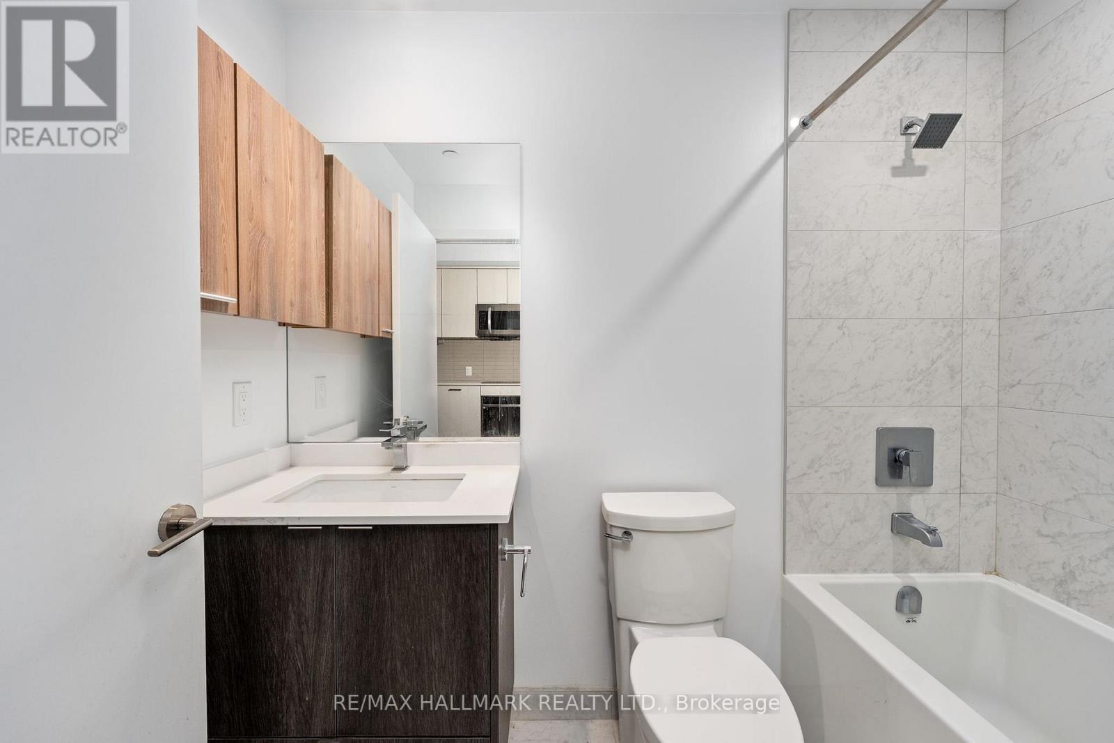 3807 - 1928 Lakeshore Boulevard W, Toronto, Ontario  M6S 1A1 - Photo 9 - W12488074