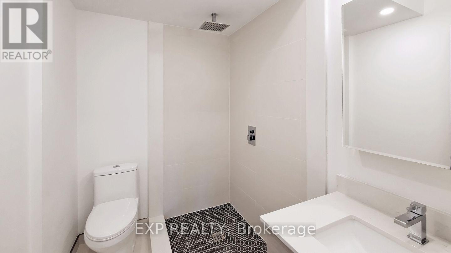 2 - 218 Howard Park Avenue, Toronto, Ontario  M6R 1W2 - Photo 14 - W12488076
