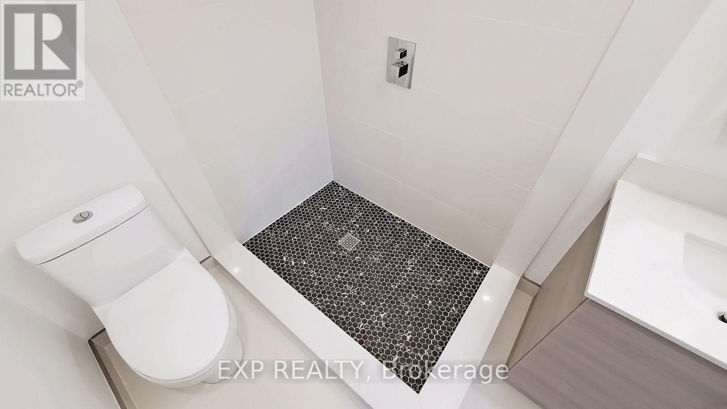 2 - 218 Howard Park Avenue, Toronto, Ontario  M6R 1W2 - Photo 15 - W12488076