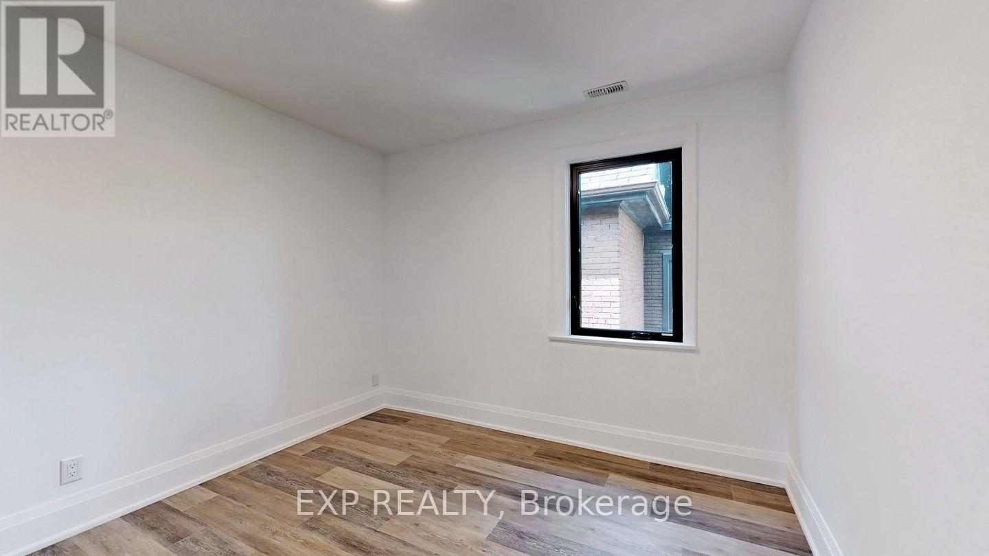 2 - 218 Howard Park Avenue, Toronto, Ontario  M6R 1W2 - Photo 18 - W12488076