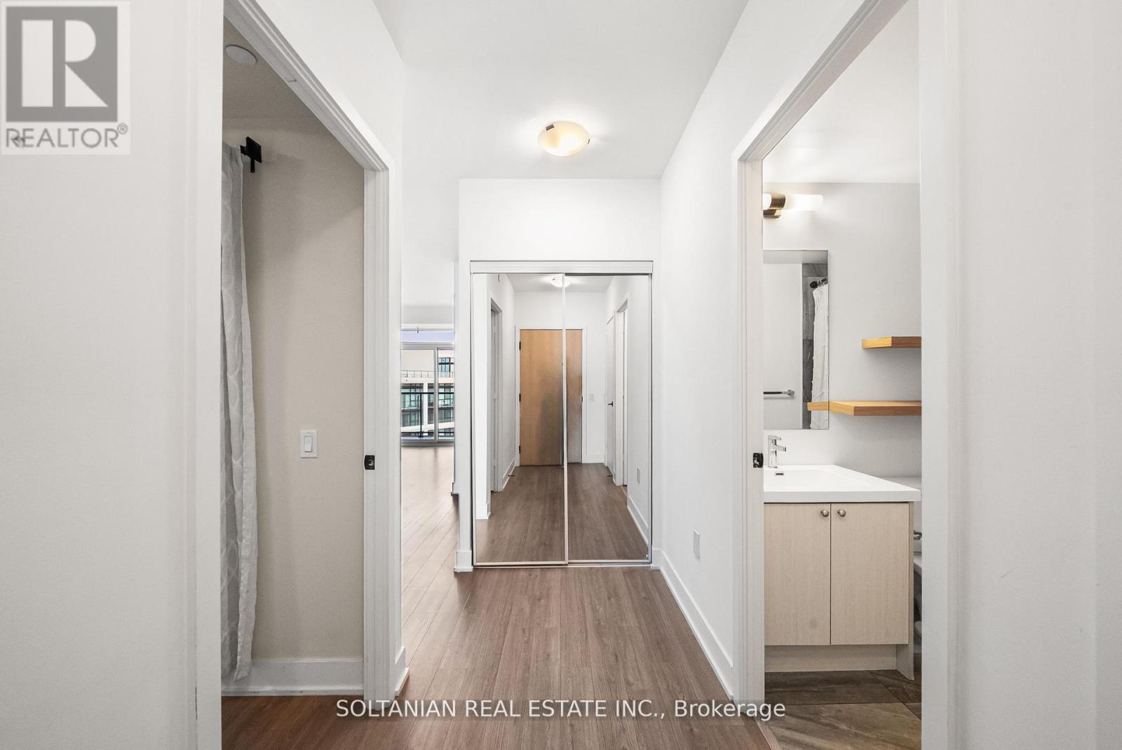 810 - 50 George Butchart Drive, Toronto, Ontario  M3K 0C9 - Photo 20 - W12488132