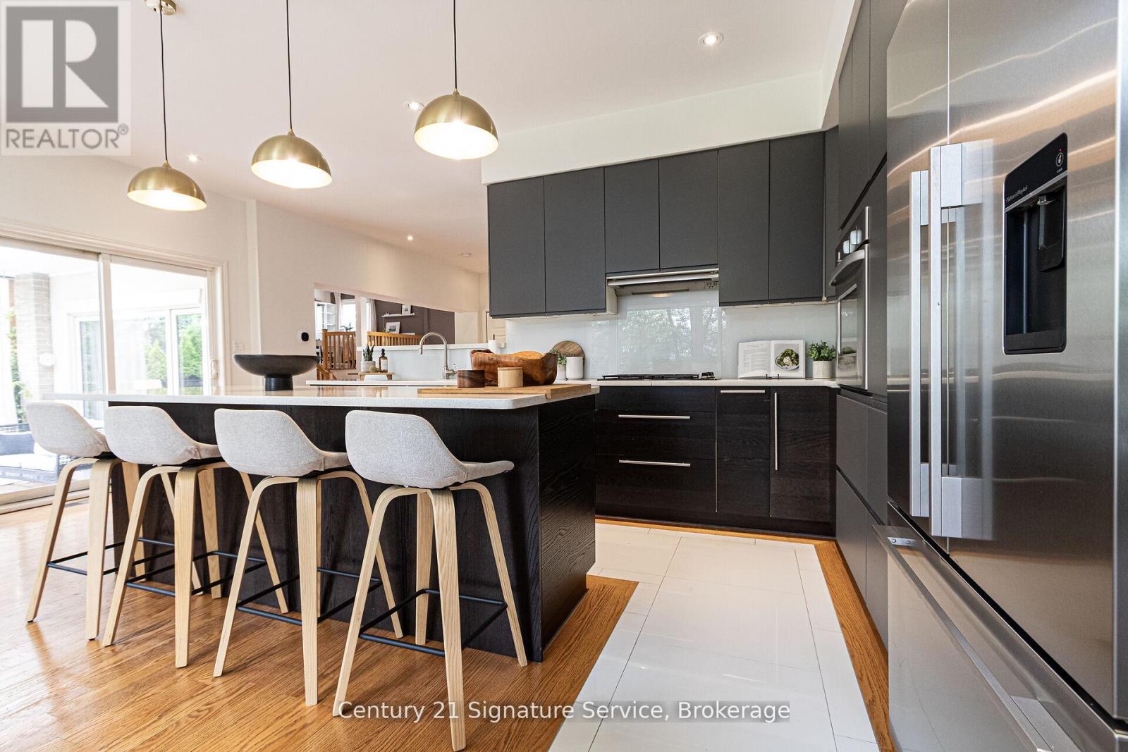 24 Joymar Drive, Mississauga, Ontario  L5M 1E9 - Photo 16 - W12488168