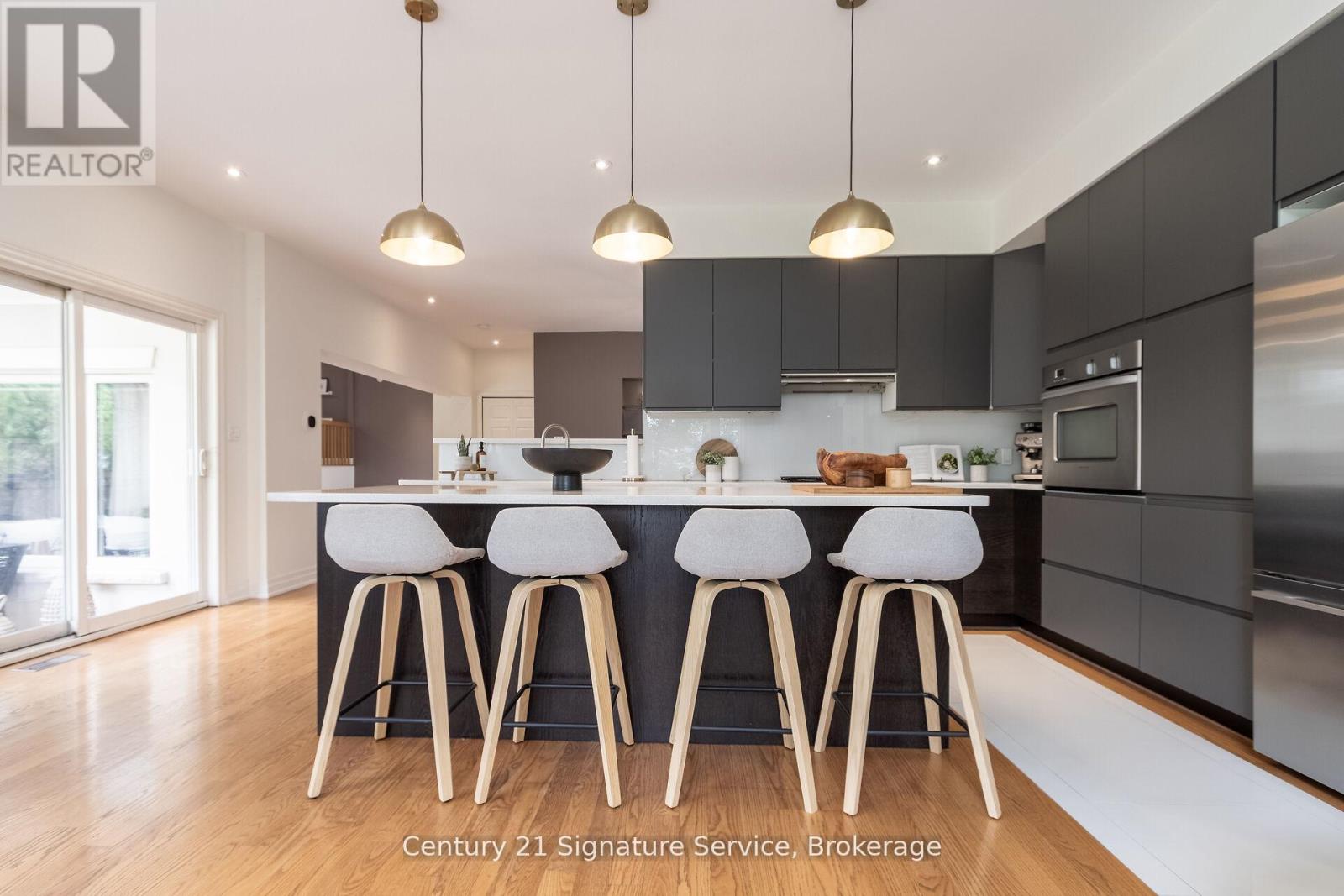 24 Joymar Drive, Mississauga, Ontario  L5M 1E9 - Photo 17 - W12488168