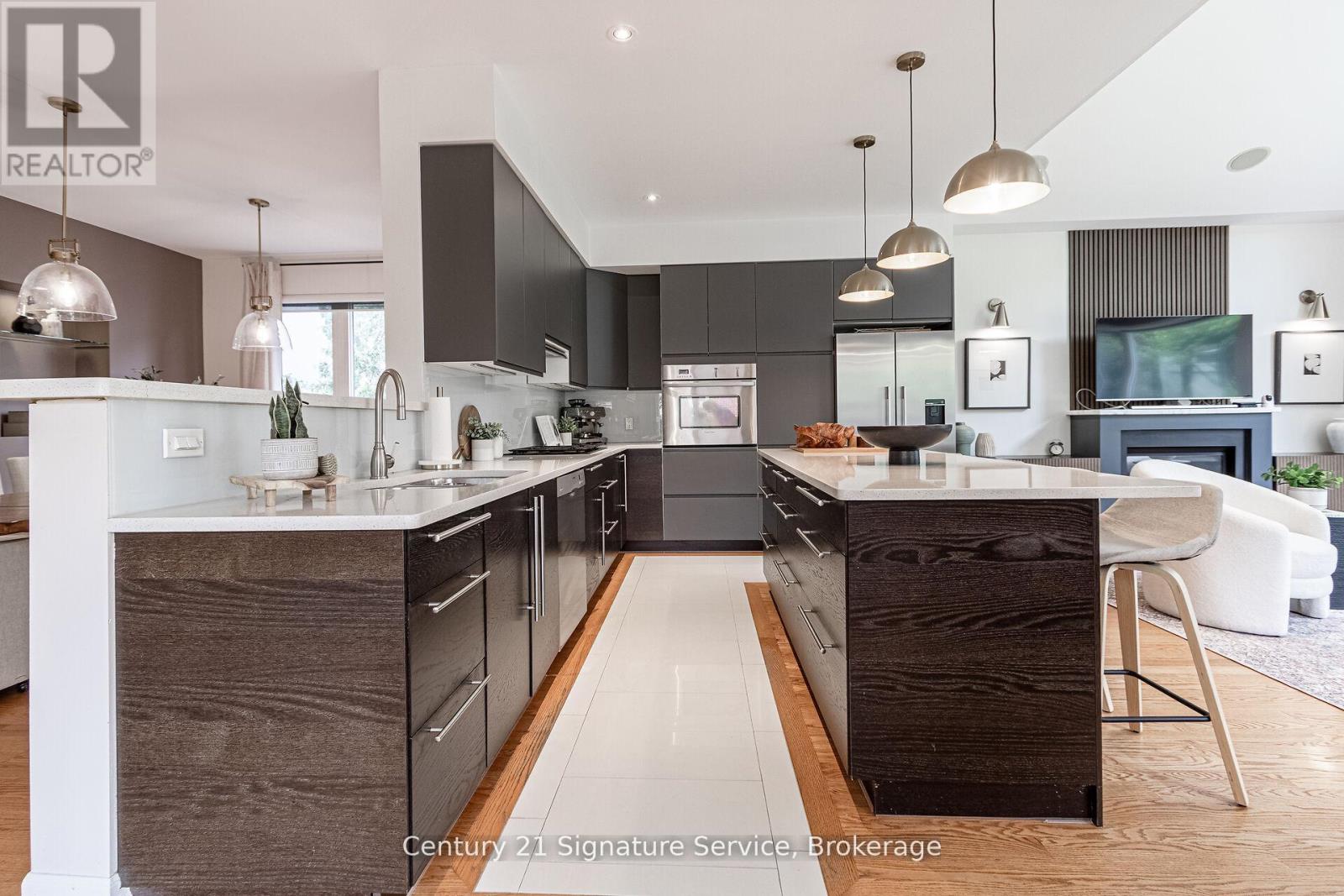 24 Joymar Drive, Mississauga, Ontario  L5M 1E9 - Photo 22 - W12488168