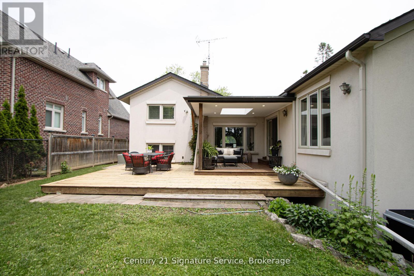 24 Joymar Drive, Mississauga, Ontario  L5M 1E9 - Photo 43 - W12488168