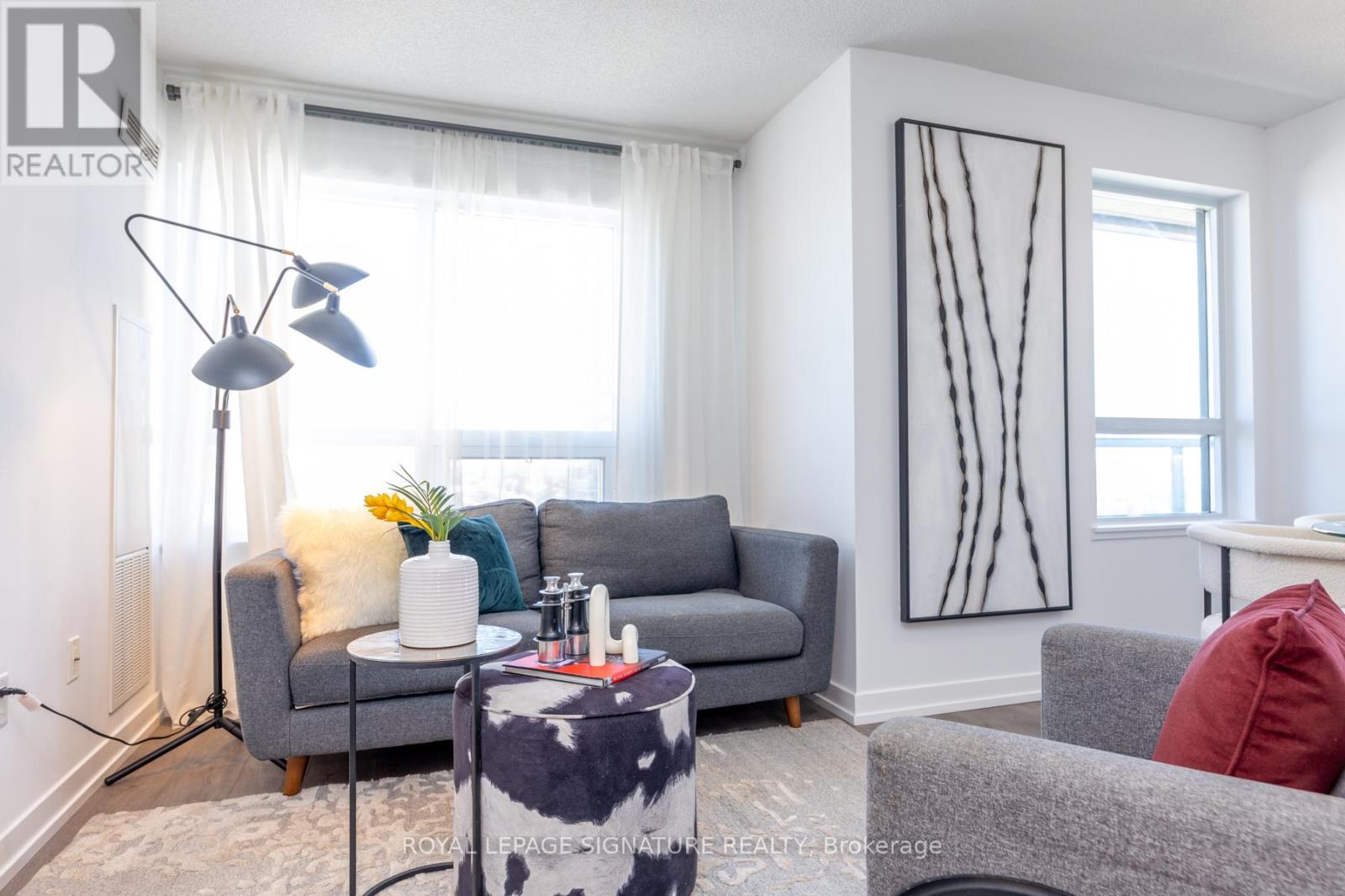 2201 - 1410 Dupont Street, Toronto, Ontario  M6H 0B6 - Photo 17 - W12488170