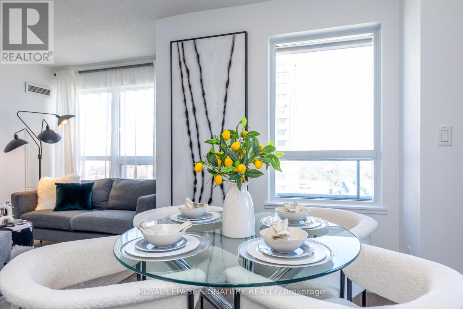 2201 - 1410 Dupont Street, Toronto, Ontario  M6H 0B6 - Photo 19 - W12488170