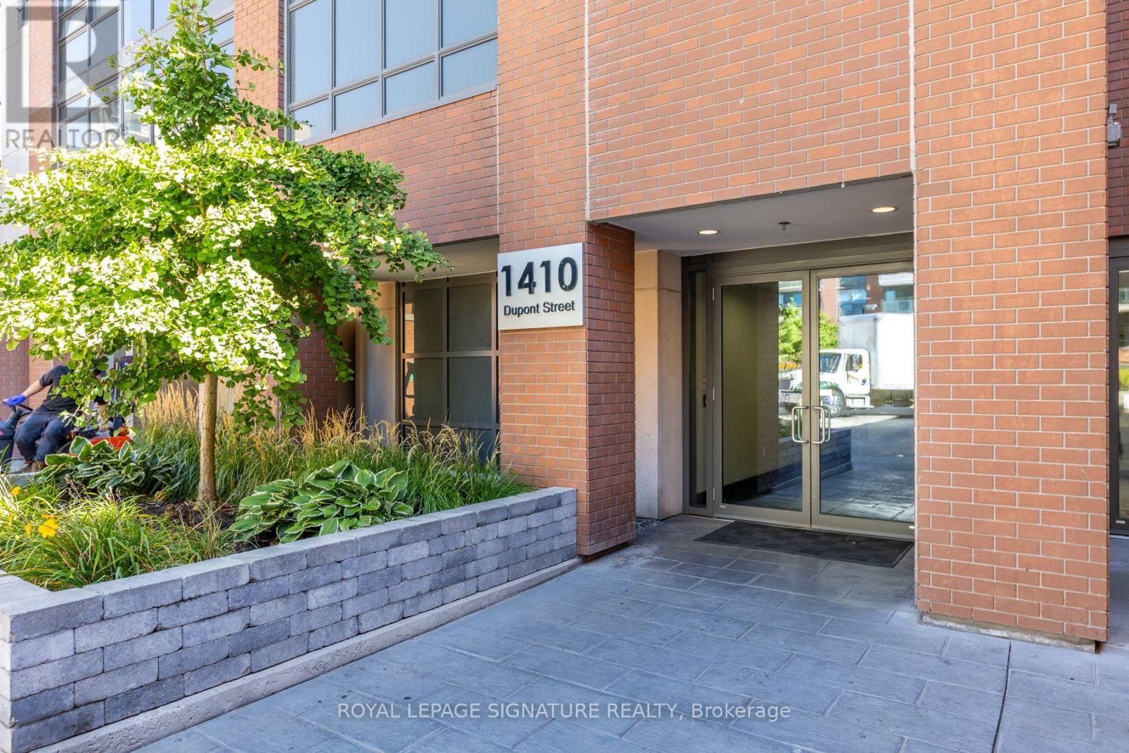 2201 - 1410 Dupont Street, Toronto, Ontario  M6H 0B6 - Photo 2 - W12488170