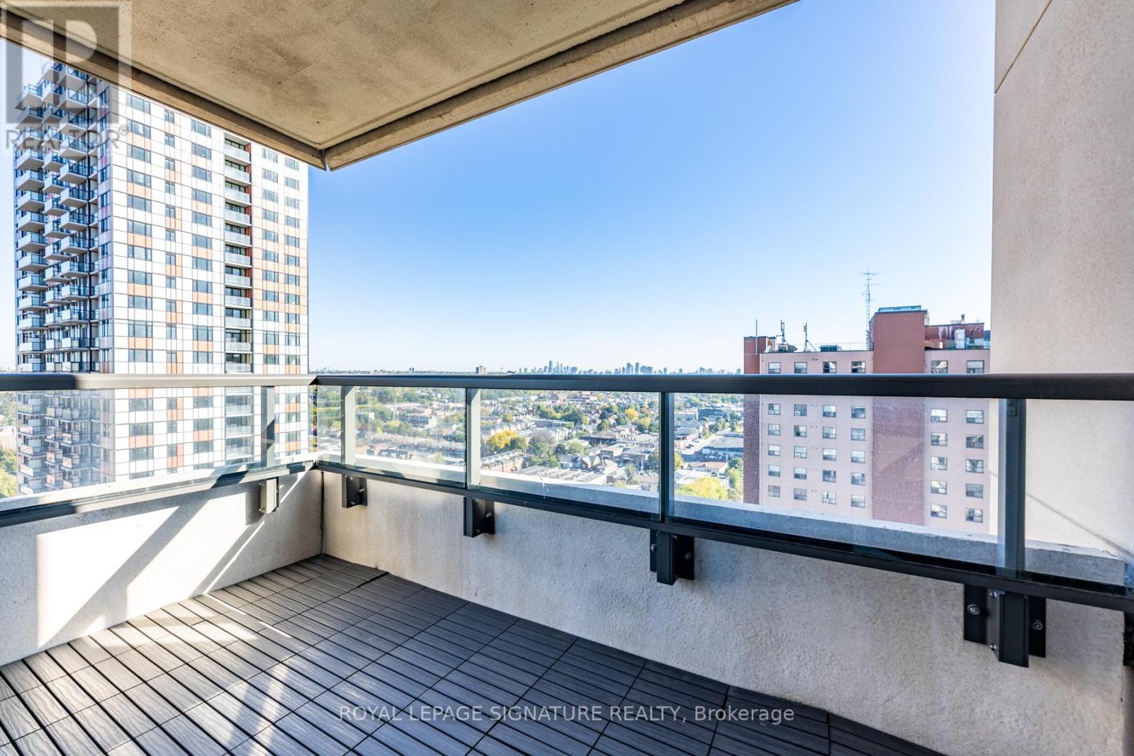 2201 - 1410 Dupont Street, Toronto, Ontario  M6H 0B6 - Photo 36 - W12488170