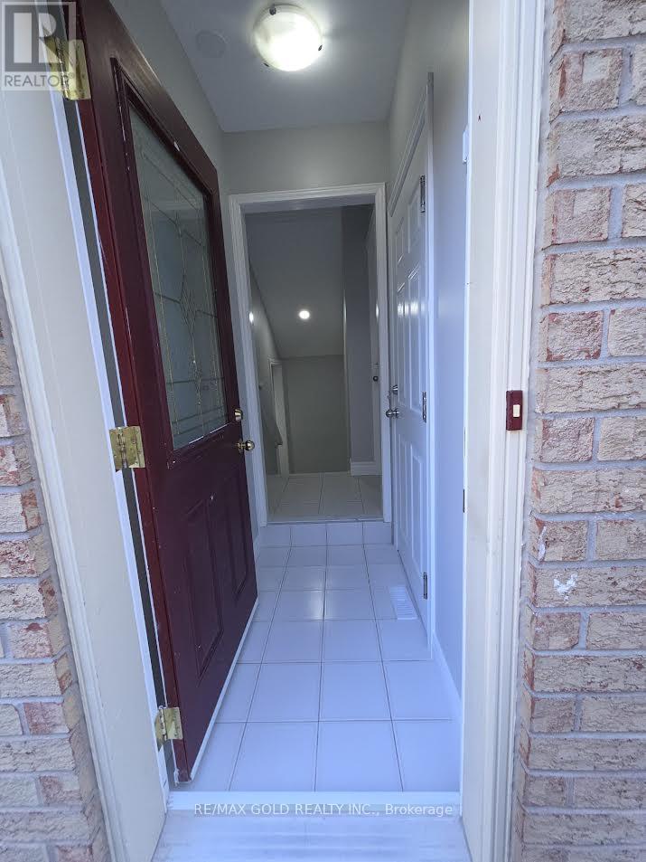 7 GERVAIS DRIVE, Brampton, Ontario