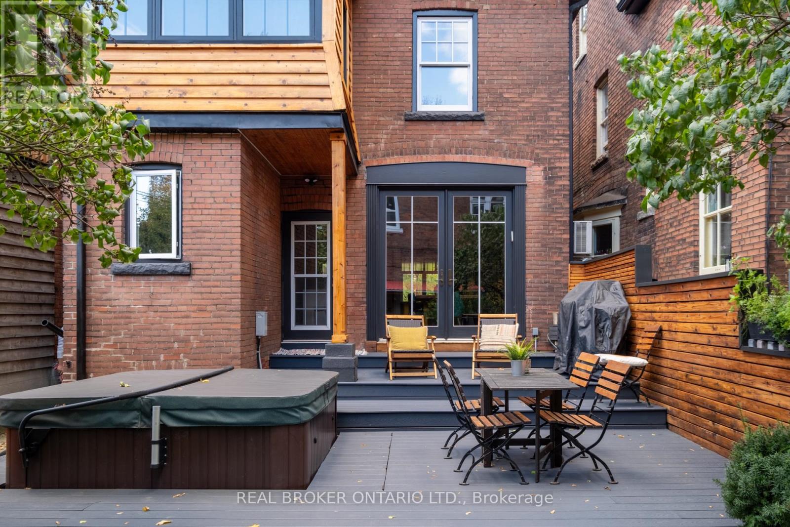 156 Galley Avenue, Toronto, Ontario  M6R 1H1 - Photo 16 - W12488176