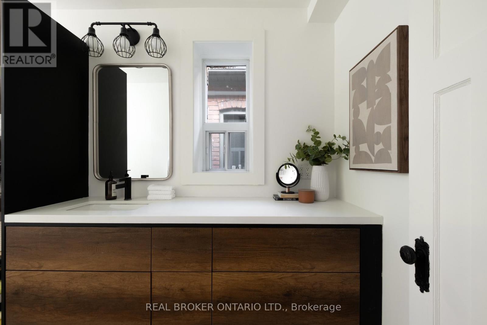 156 Galley Avenue, Toronto, Ontario  M6R 1H1 - Photo 27 - W12488176