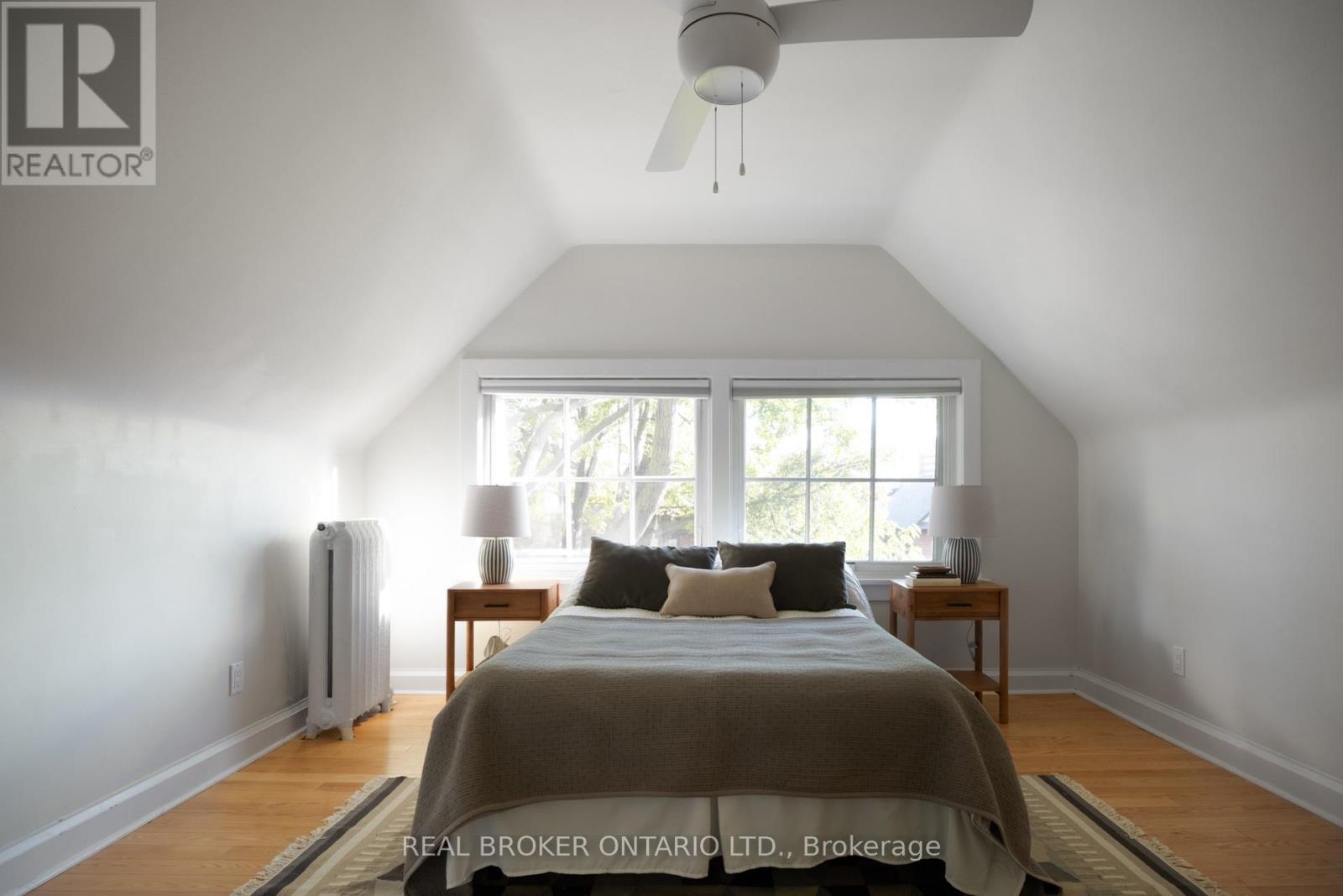 156 Galley Avenue, Toronto, Ontario  M6R 1H1 - Photo 33 - W12488176