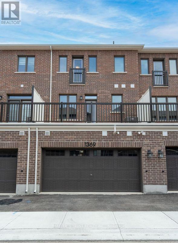 1369 William Halton Parkway, Oakville, Ontario  L6M 5N9 - Photo 3 - W12488202