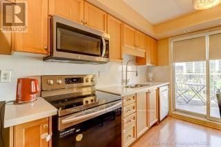 8 - 37 Four Winds Drive, Toronto, Ontario  M3J 1K7 - Photo 9 - W12488212