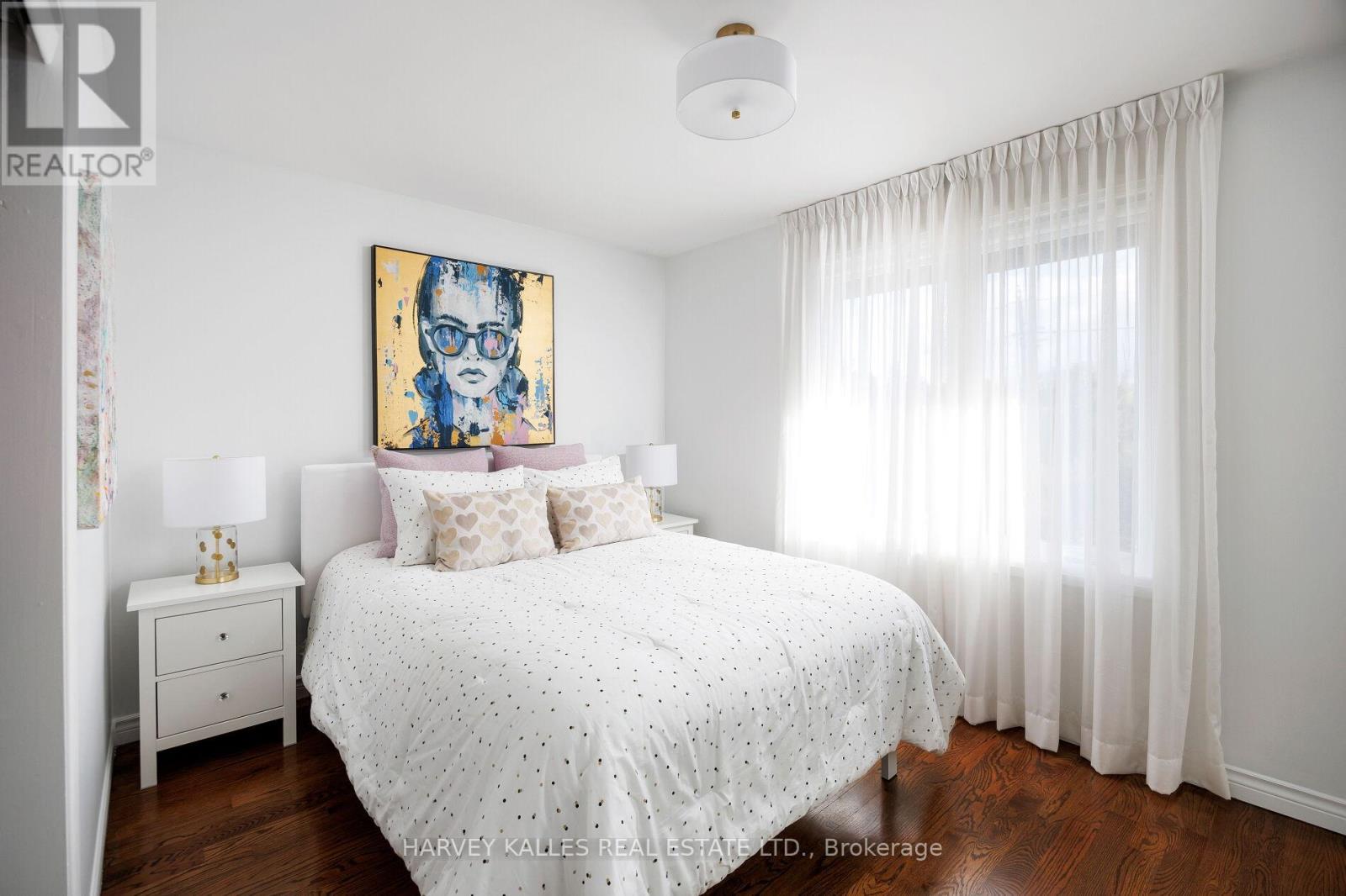 73 Summitcrest Drive, Toronto, Ontario  M9P 1H7 - Photo 29 - W12488226