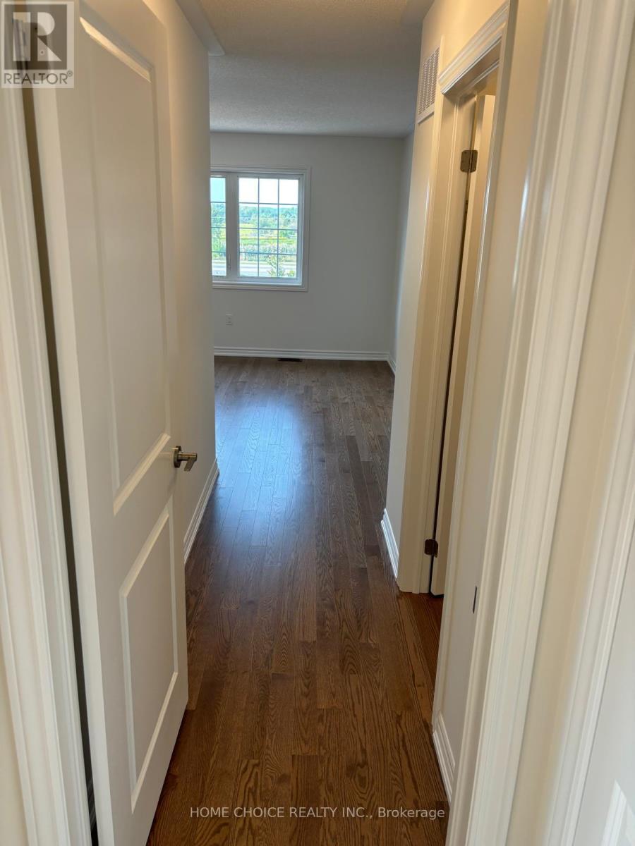 1474 Periwinkle Place, Milton, Ontario  L9T 2X5 - Photo 21 - W12488248